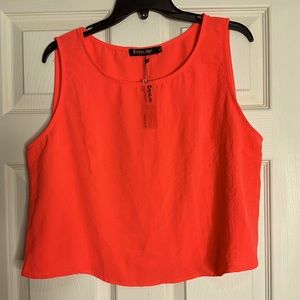 ROYLAMP SLEVEELESS CROP TOP